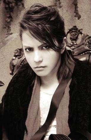 HYDE（日本男歌手、摇滚乐队彩虹乐队主唱）