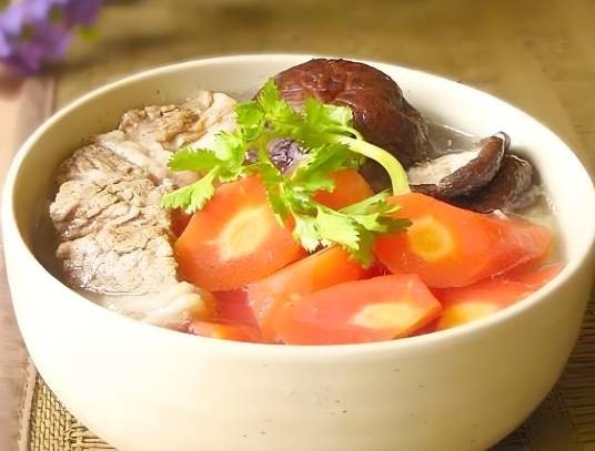 胡萝卜炖羊肉
