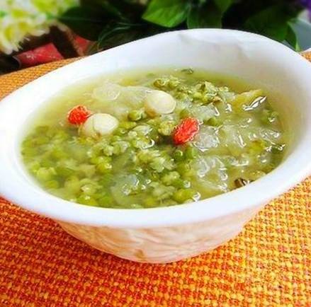银耳绿豆粥