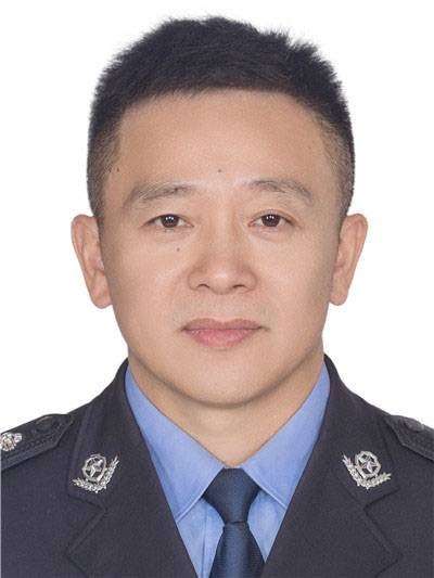 许家旺(安徽省池州市东至县人民政府副县长,县公安局党委书记、局长)