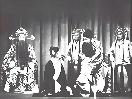 雪艳娘（1959年珠玑执导电影）