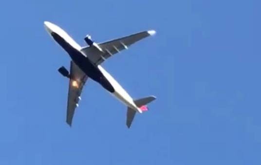 4·28达美航空航班着火事故