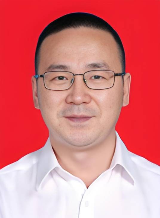 徐冰（湖北省襄阳市委常委，市委宣传部部长）