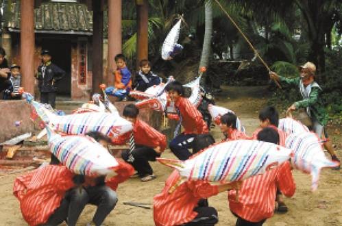 鲤鱼灯（中国民间传统舞蹈）