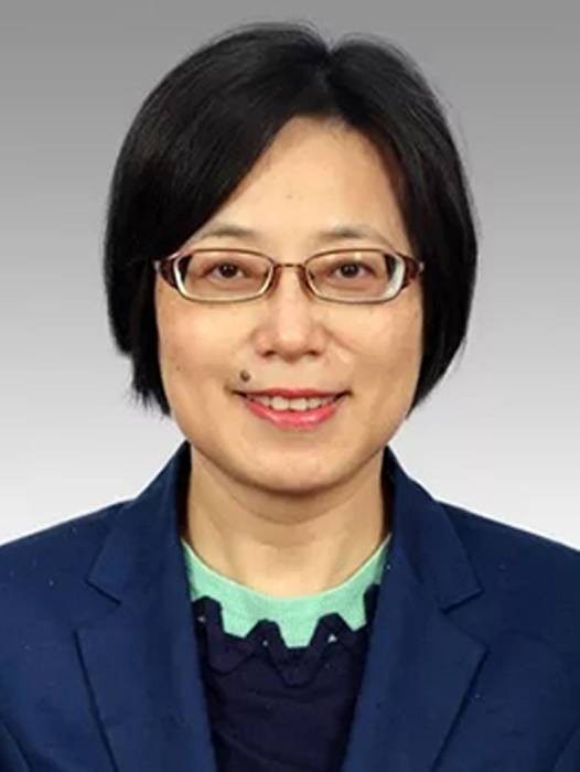 王茜（政协上海市委员会农业和农村委员会专职副主任）