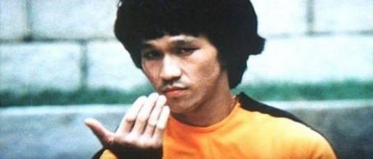 吕小龙（中国香港男演员）