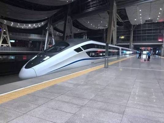 CRH2E型纵向卧铺动车组