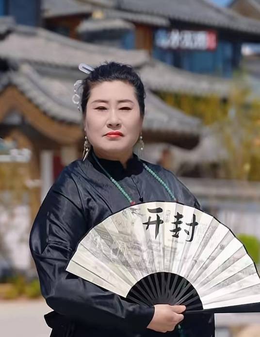 赵梅(中国内地女主持人)