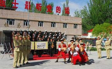 毛主席的战士最听党的话