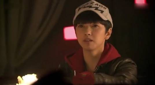李小仪（电视剧《女人帮》的女主角）
