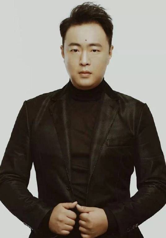 翌翔