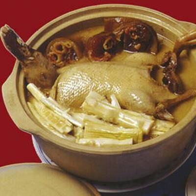 笋干老鸭煲