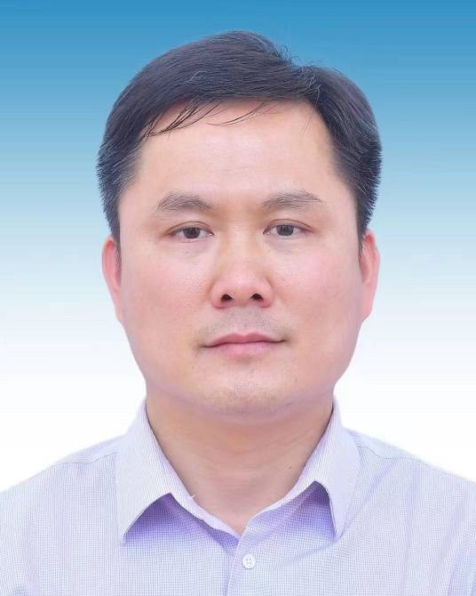 梁英强（广西壮族自治区玉林市容县人民政府副县长、黎村镇党委书记）