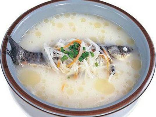 鲫鱼汤