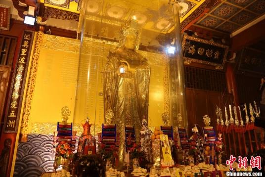 金尊妈祖像