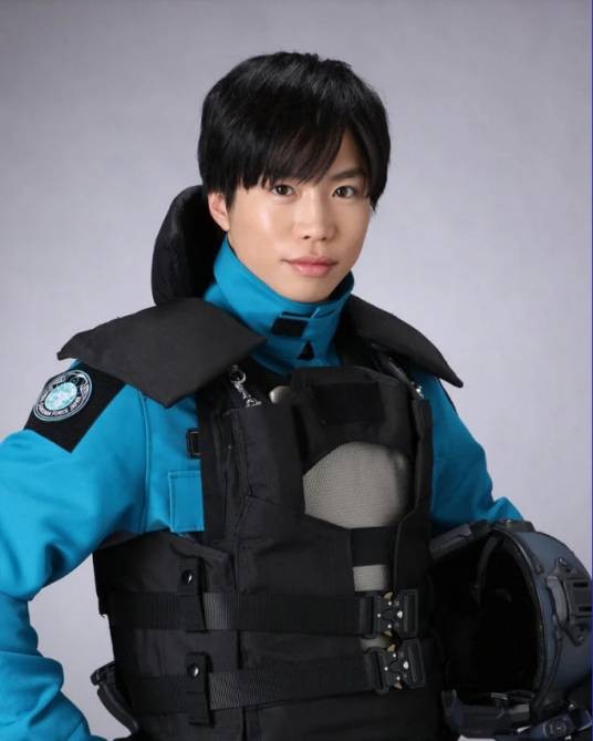 坂藤泰信