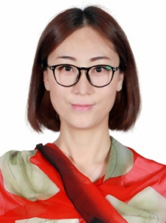 乌兰（内蒙古大学公共管理学院教授）