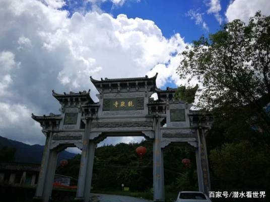 龙岩寺(第五批全国重点文物保护单位)