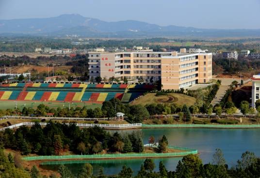 江西省西山学校