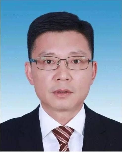 潘春晖（浙江省湖州市政府副秘书长、市政府机关党组成员）