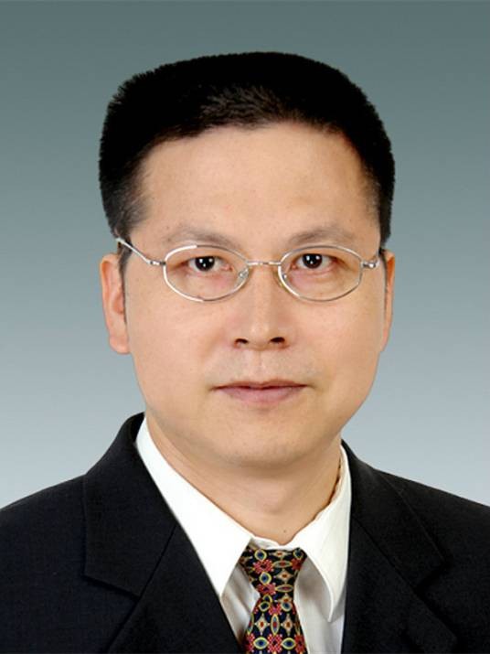 方光华（第十四届全国政协常委，全国工商联副主席，中国民间商会副会长，中国光彩事业促进会副会长）