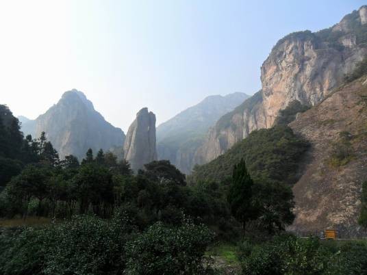 雁荡山地貌(浙江省温州市乐清境内的名山)