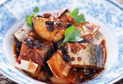 豆豉蒸腊鱼