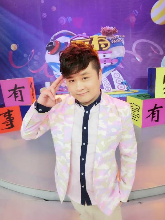 张弛（河北广播电视台都市频道主持人）