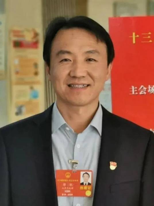 郭锐(中车青岛四方机车车辆股份有限公司高级技师、首席技师、中车首席技能专家)