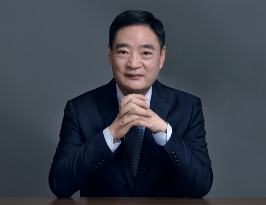 李志明（贵州银行原党委书记、董事长）