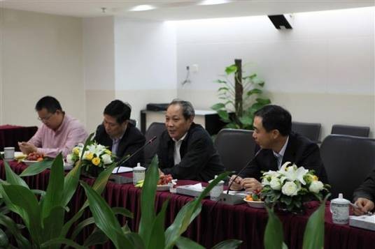 伍斌(深圳市国有资产监督委员会党委委员、副主任)