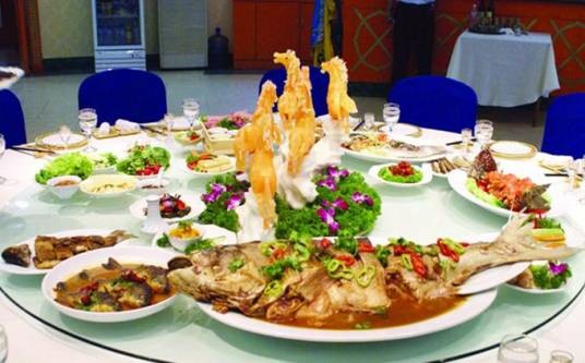 全鱼宴(以鱼为主料制作的菜品)