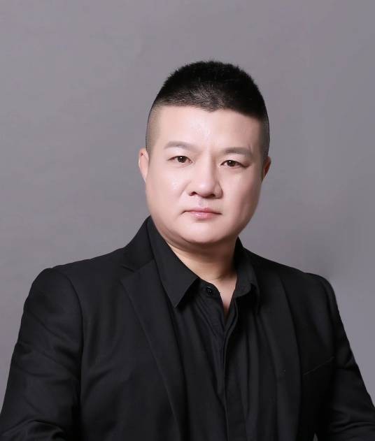 王璐璐(太极拳技击与养生专家)