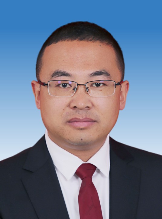 钟鸣(四川省康定市人民政府副市长)