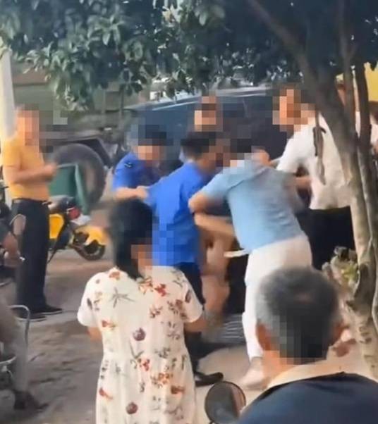 9·11抚州多名执法人员殴打男子事件