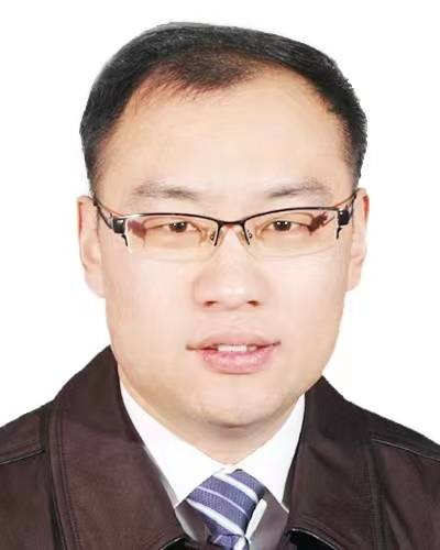王鹏飞（山东省临沂市河东区政府办公室党组成员、副主任、二级主任科员）