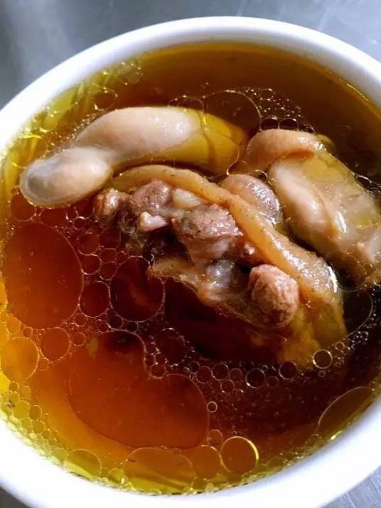 巴戟杜仲煲猪尾骨汤