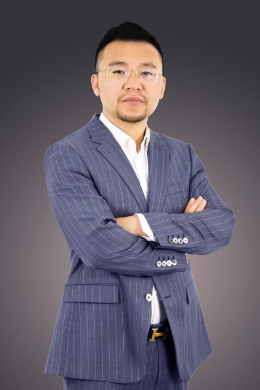 张育亮