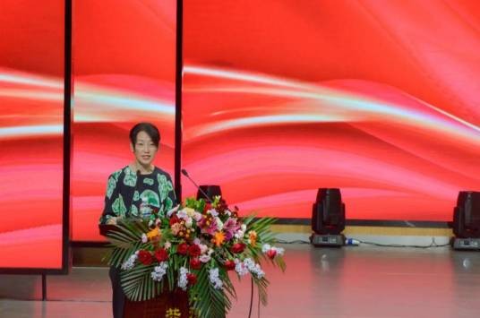 霍雨佳（中国儿童中心家庭教育部部长）