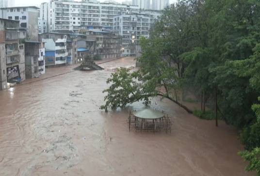 7·4万州洪涝