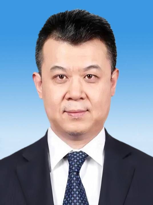 王志恒（中国农业银行党委副书记、行长、副董事长、执行董事、首席合规官）