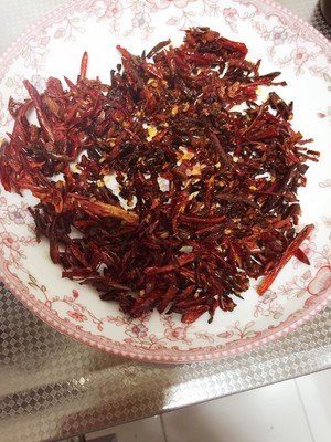 东北香辣肉丝怎么做好吃，东北香辣肉丝的家常做法