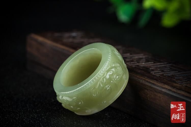 和田青玉的价格是多少?