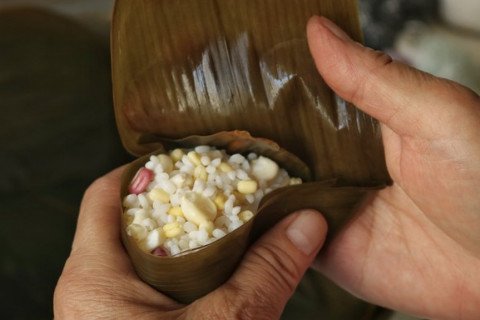 介绍一下包肉粽的肉米拌料怎么拌好吃？