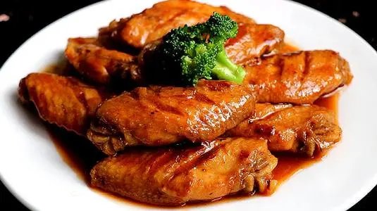 烤鸡翅、炸鸡翅、可乐鸡翅，到底是焯水好还是不焯水好？