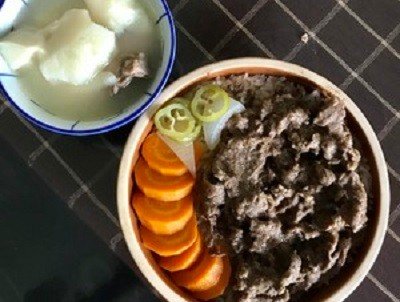 怎么用笼屉蒸米饭,不想用电饭锅,想用笼屉试试,就像蒸馒头一样,有人会吗?麻烦说具体点,蒸多长时间