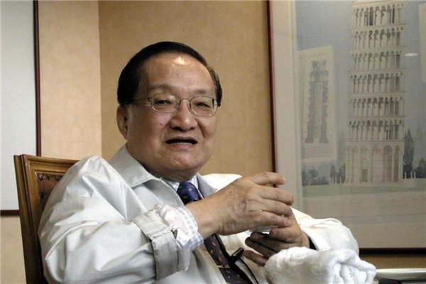 作家金庸和诗人徐志摩有怎样的一层关系?