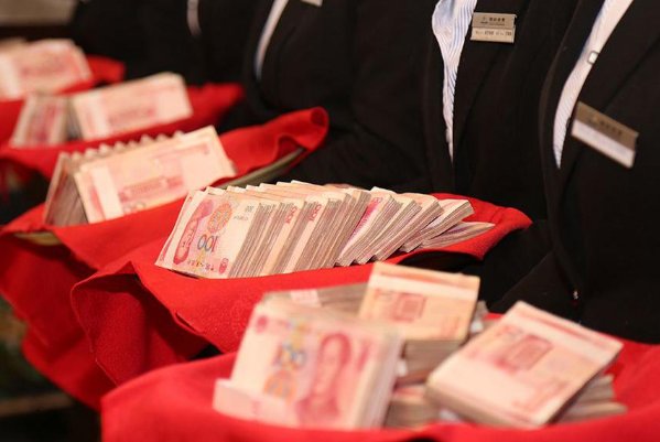 每个月工资只有3000，年终奖一般是多少？