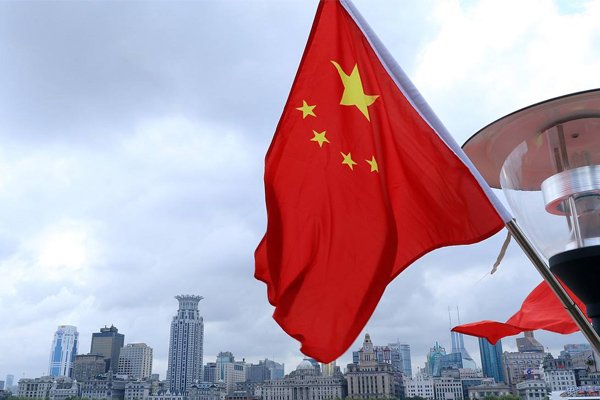 赞美“国旗”的诗句有哪些？