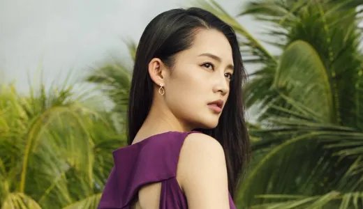 李沁被粉丝堵住没生气还笑,她的好脾气是天生的还是装的?